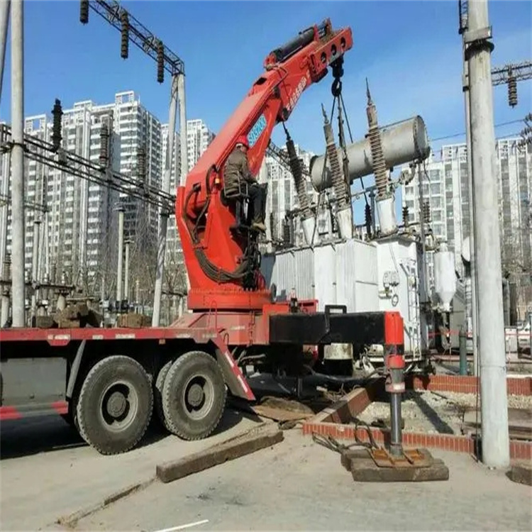 琅琊前四后八吊车能吊多少吨